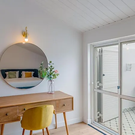 Oasis House * 세투발