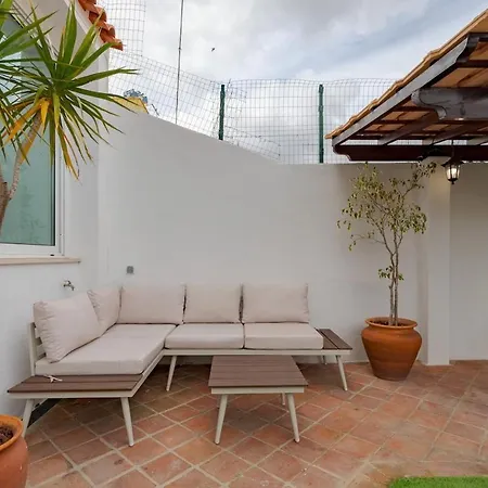 Oasis House Semesterbostad