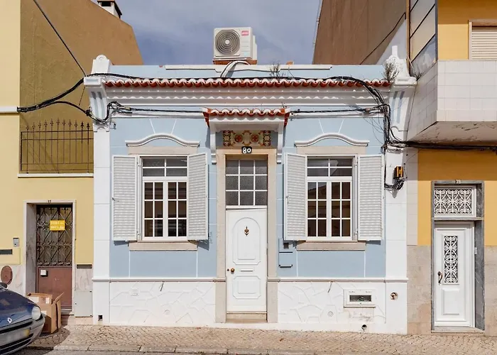 Дом отдыха Oasis House