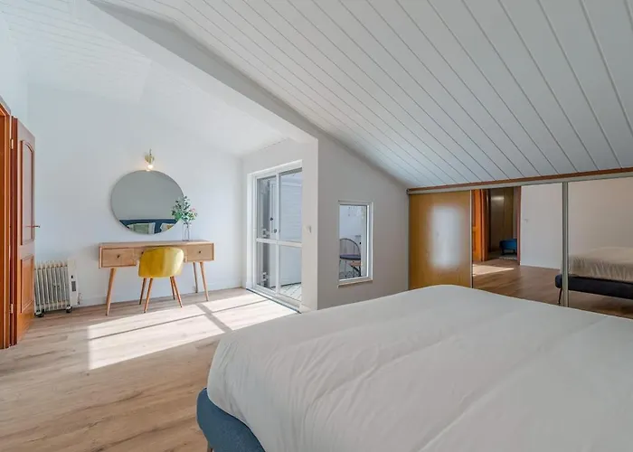 Дом отдыха Oasis House Сетубал